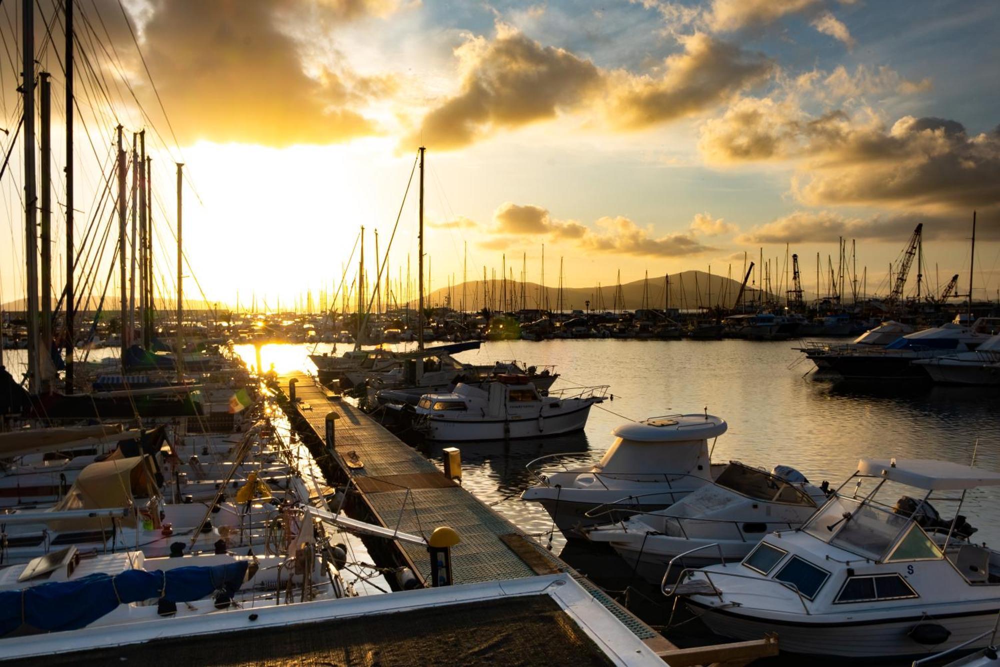 Filipp'S House Boat Hotel Alghero Exterior photo